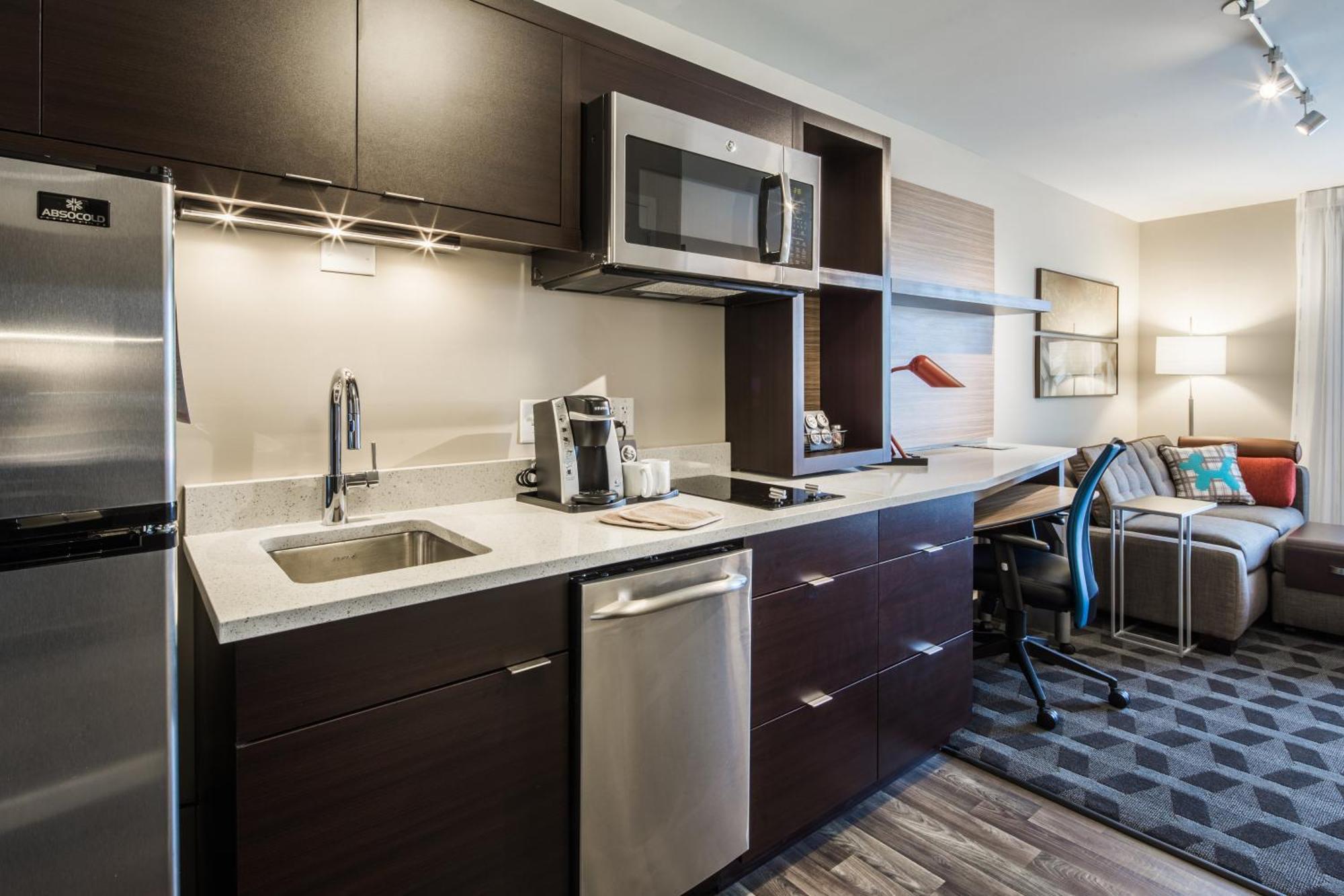 Towneplace Suites By Marriott Cleveland Exterior foto